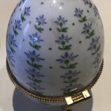 Egg-shaped porcelain box
