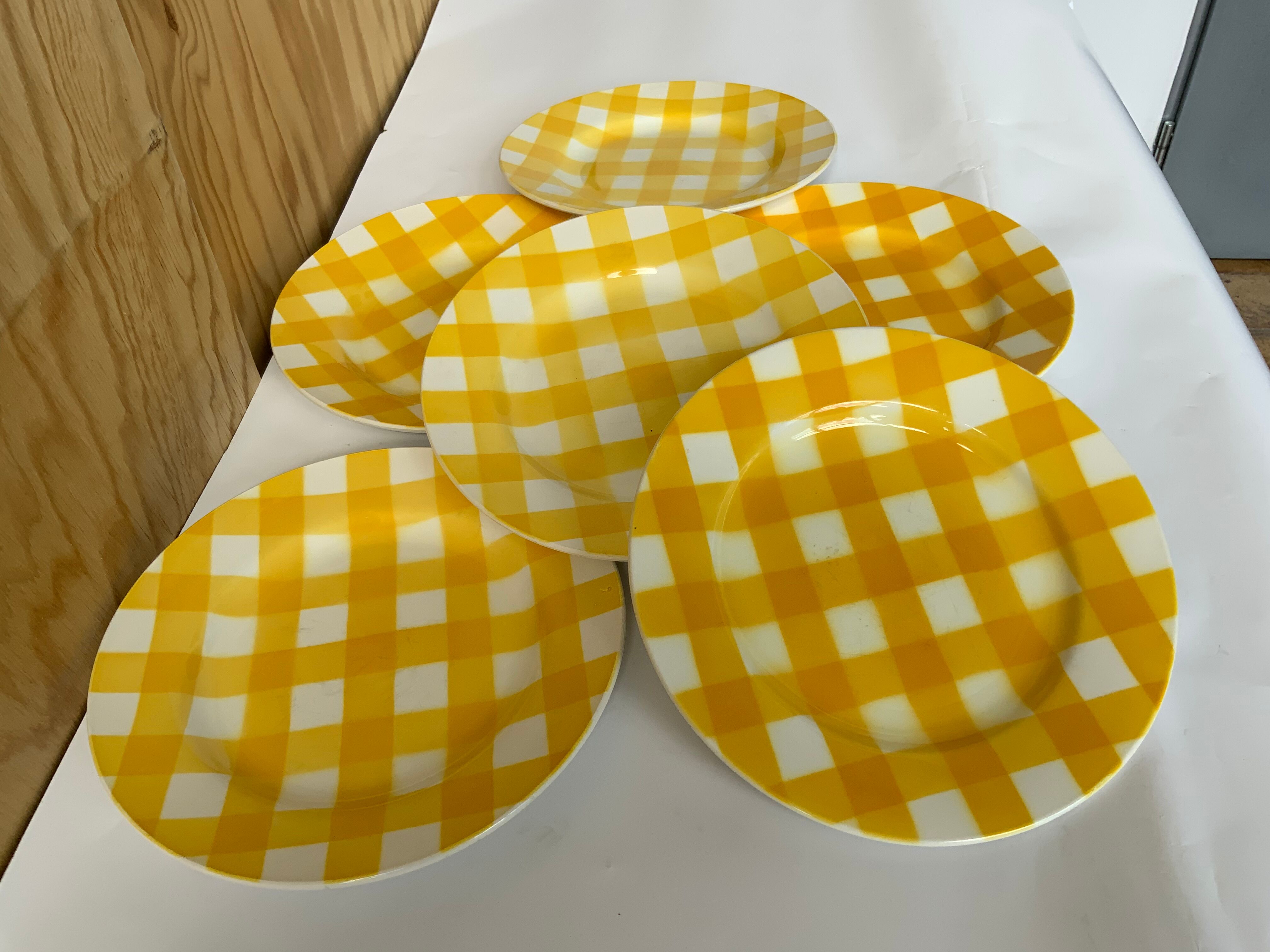 Flat checkered plates