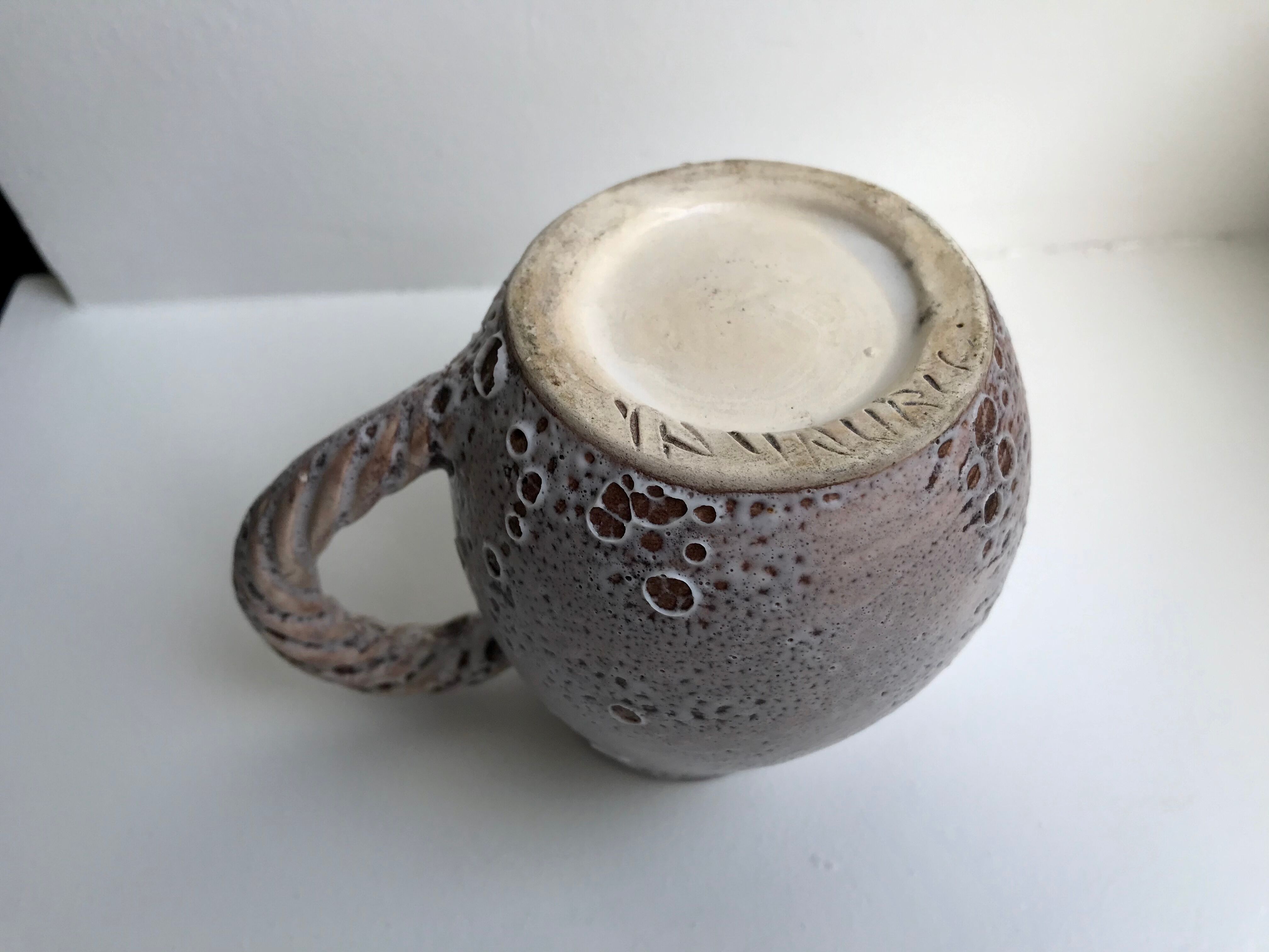 Vallauris sandstone pot 70s