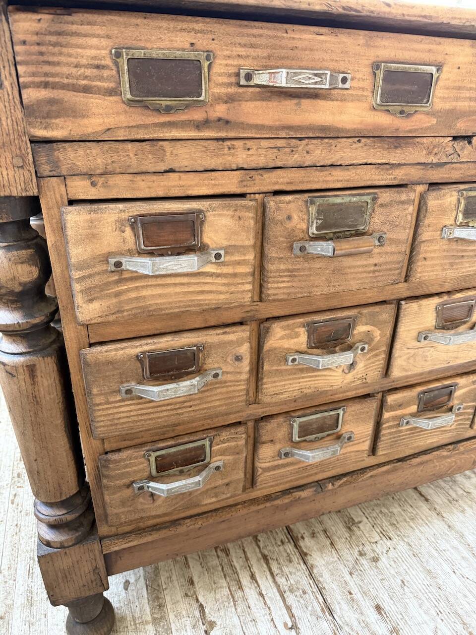 Comptoir, îlot central, meuble de métier multi-tiroirs