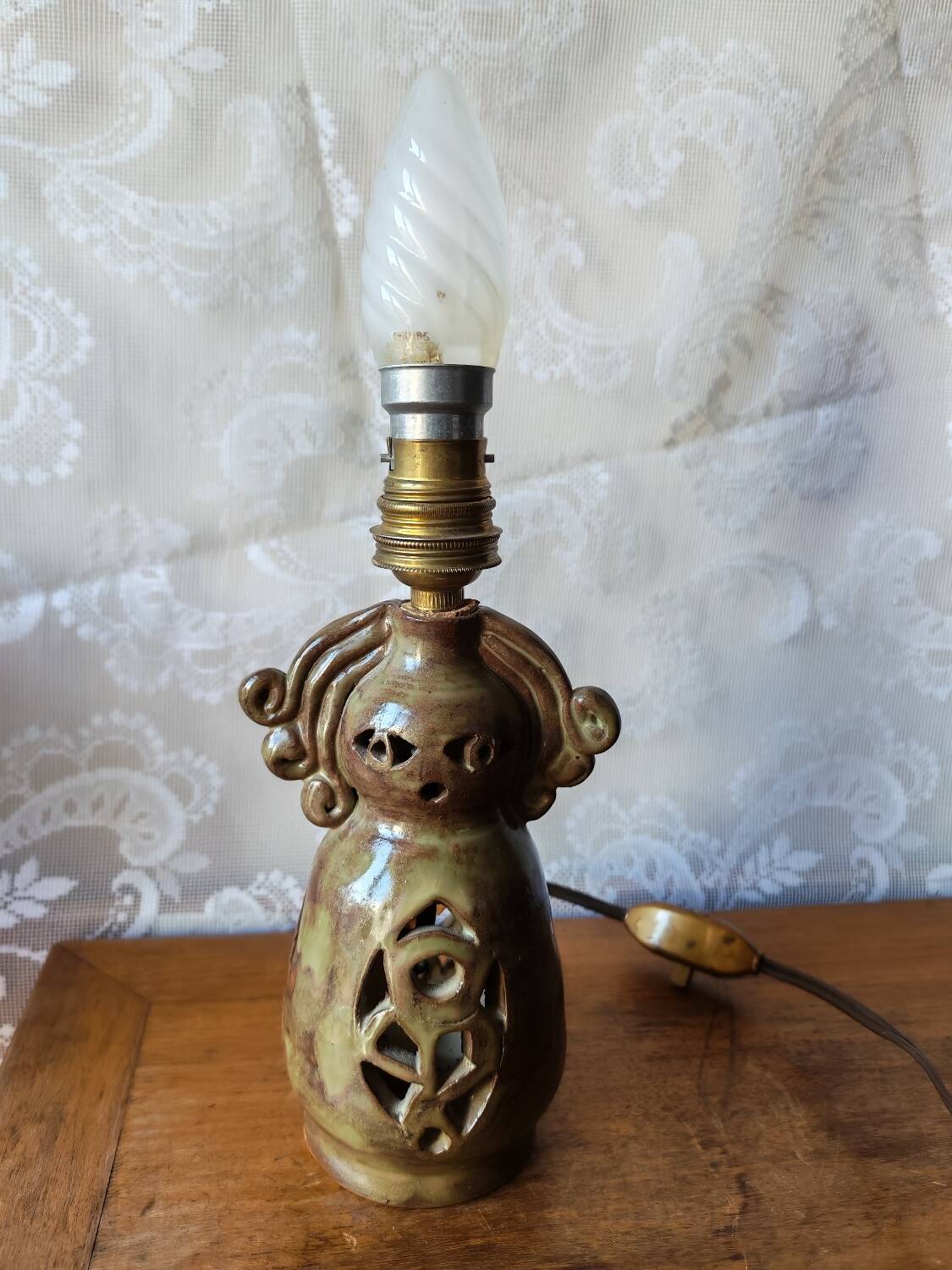 "Idole" anthropomorphic lamp in perforated ceramic - Accolay / Va style