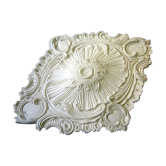 Rosace losange en staff 65x50cm