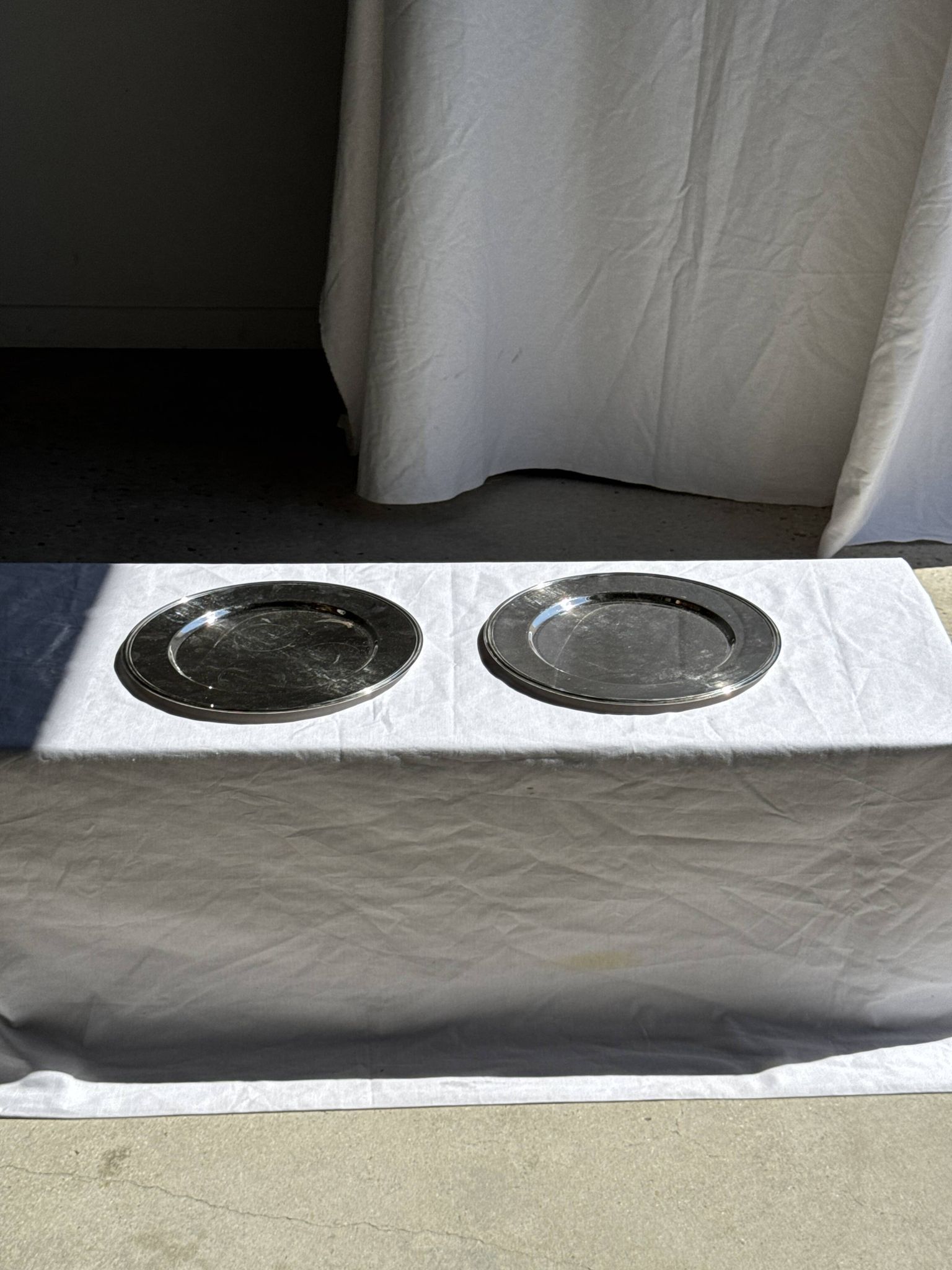 Round vintage silver-plated tray D30 H2