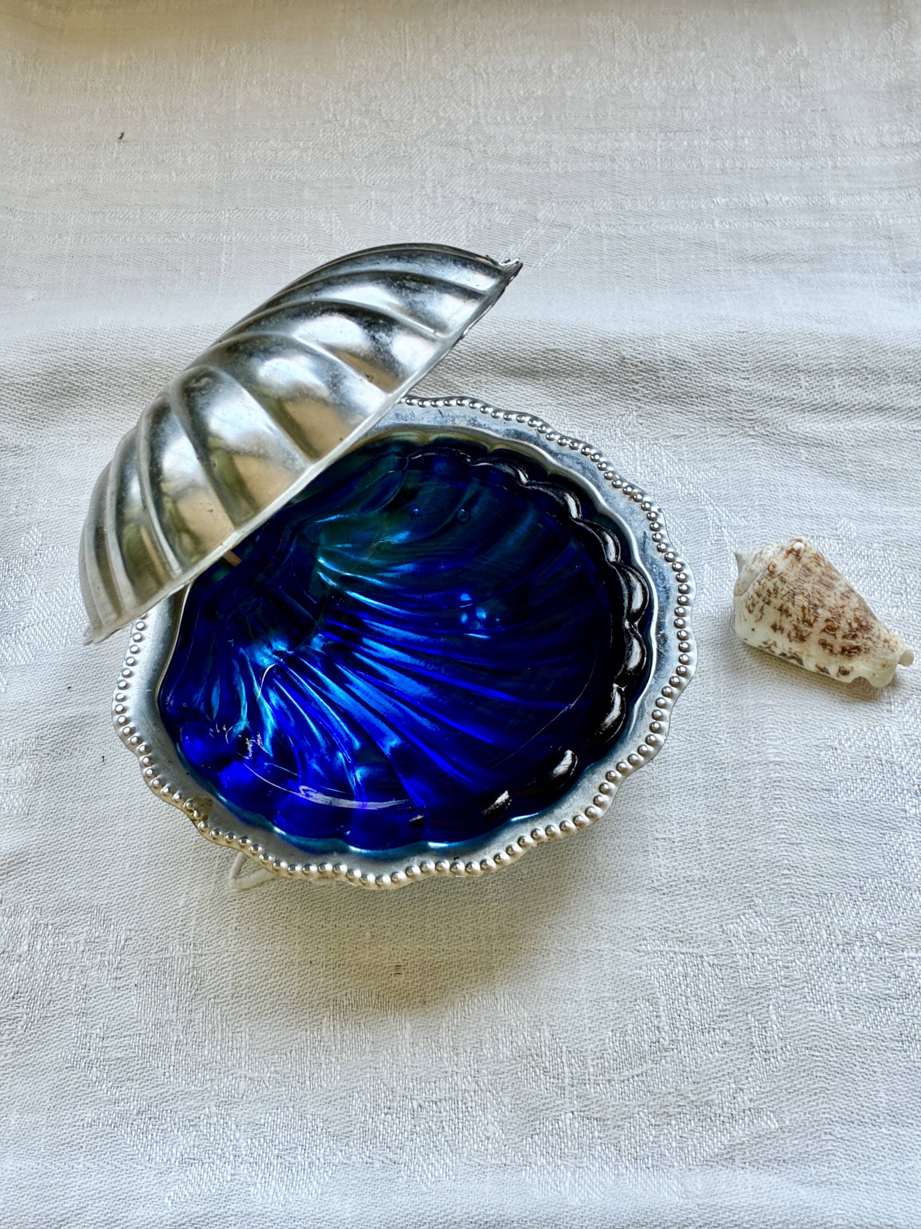Shell butter dish blue