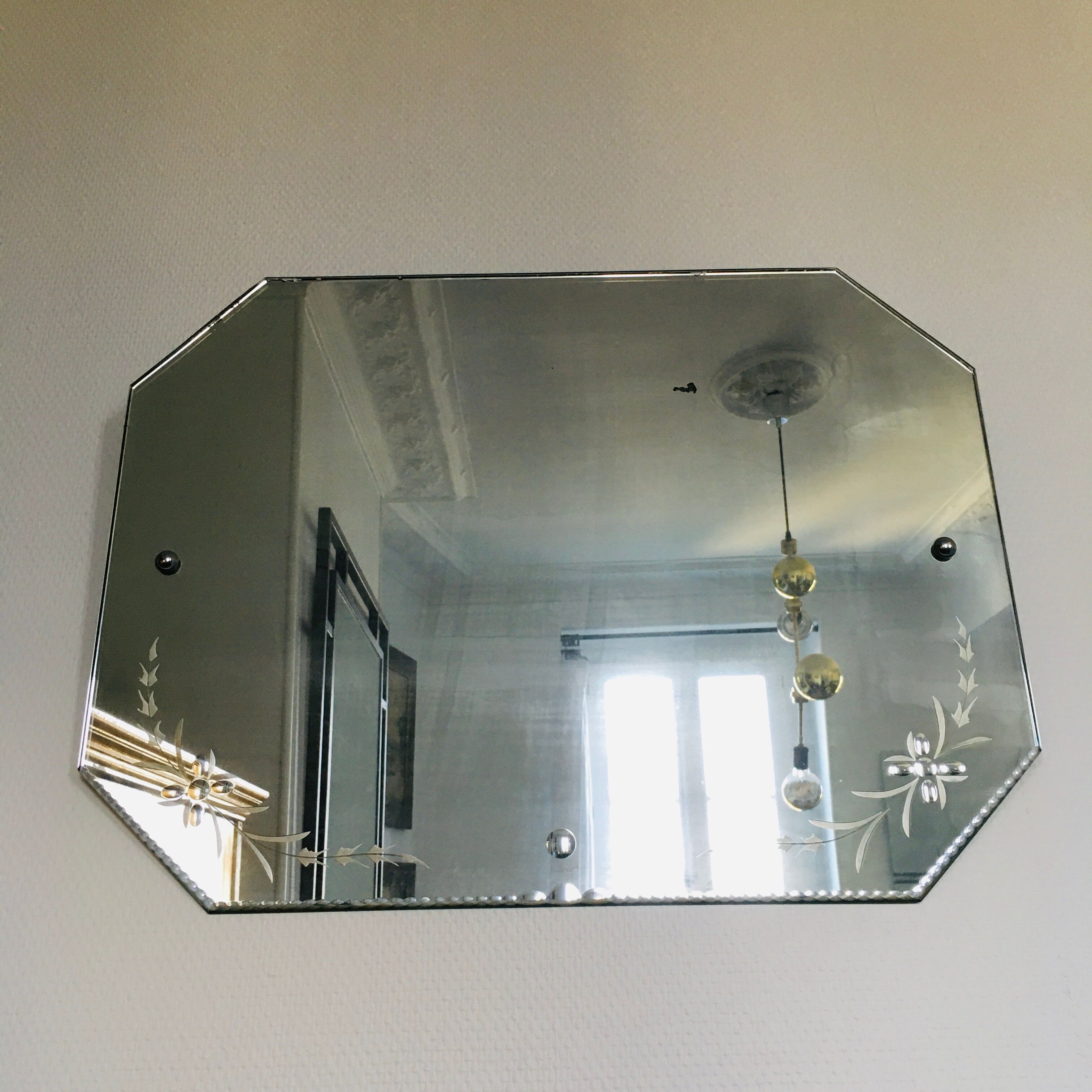 Mirror decoration bevelled flowers  60x45cm