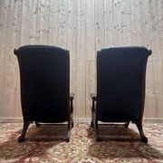 Paire de fauteuils anglais chesteefield en cuir noir
