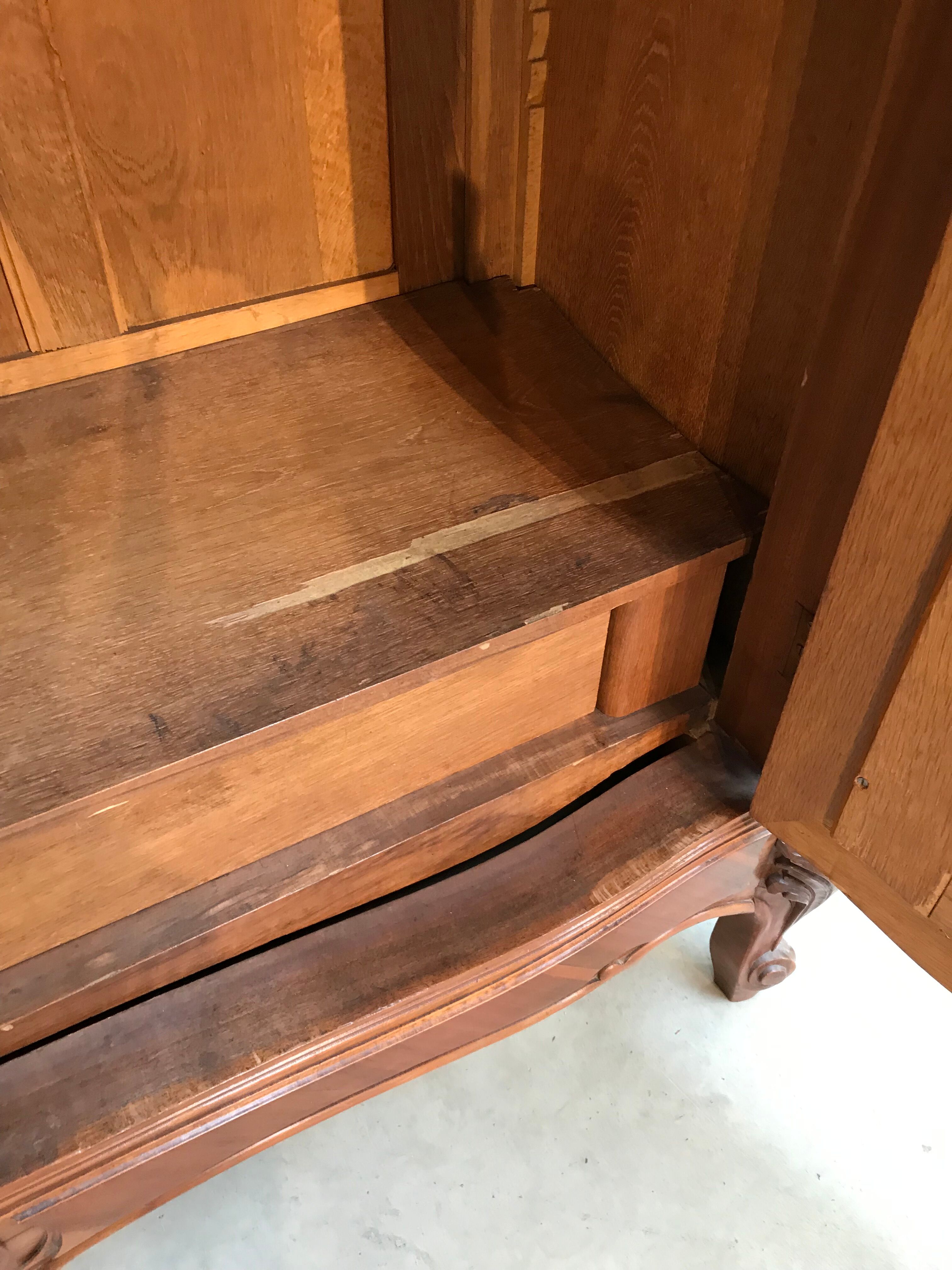 Two-door ice cabinet, louis XV style