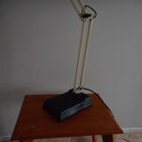 Articulated workshop lamp