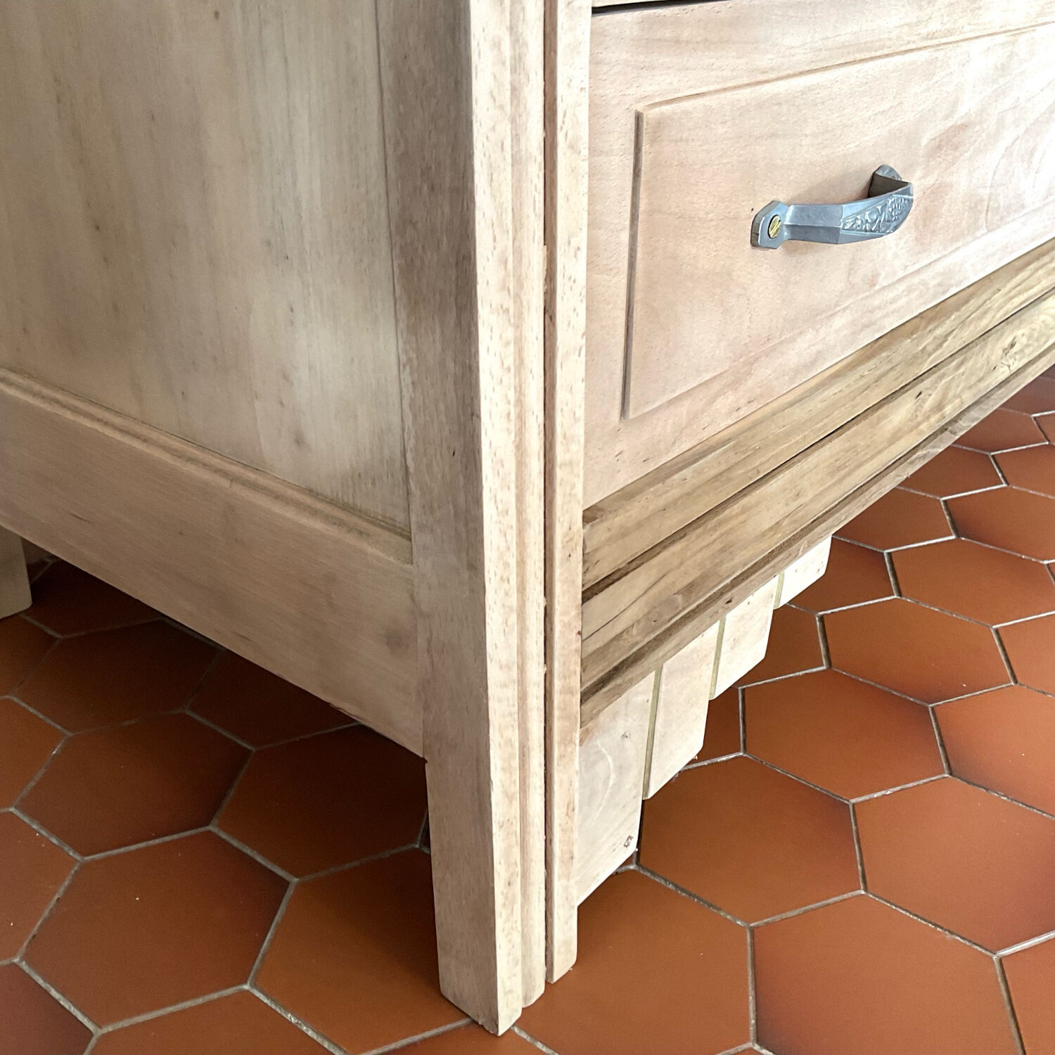 Art Deco dresser and chest of drawers.
