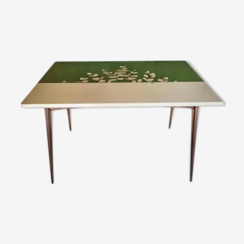 Stella Durera table with eucalyptus leaves