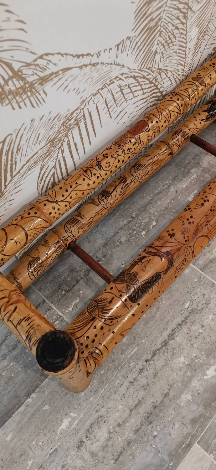 Bamboo wall-mounted locker