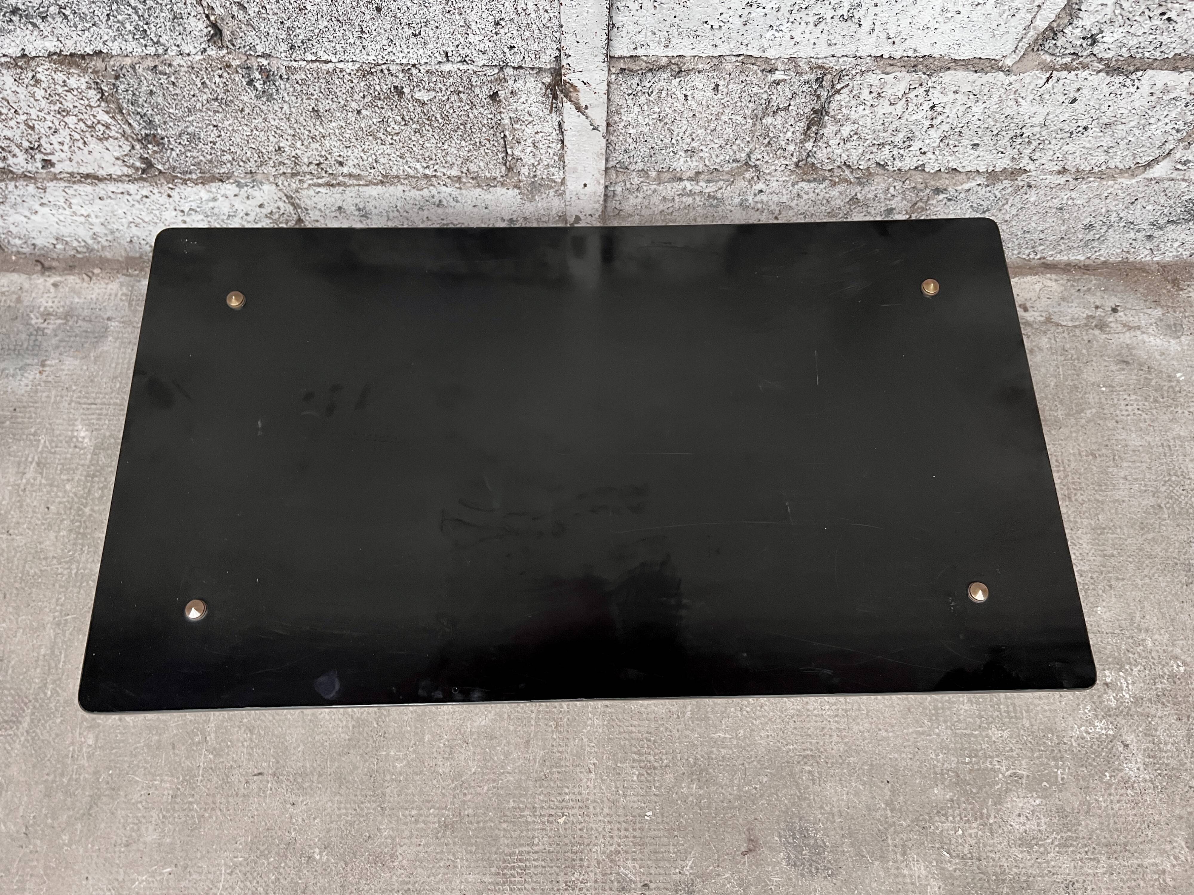 Table noir basse Formica noir vintage design