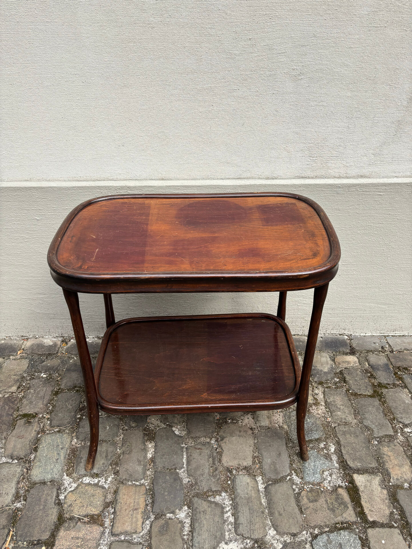 Table d'appoint Thonet ou Brothers Kohn