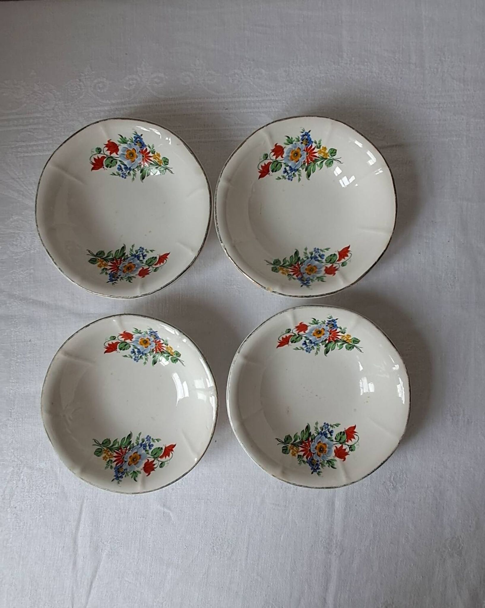 Coupelles vintage Digoin Sarreguemines. Décalcomanies de fleurs