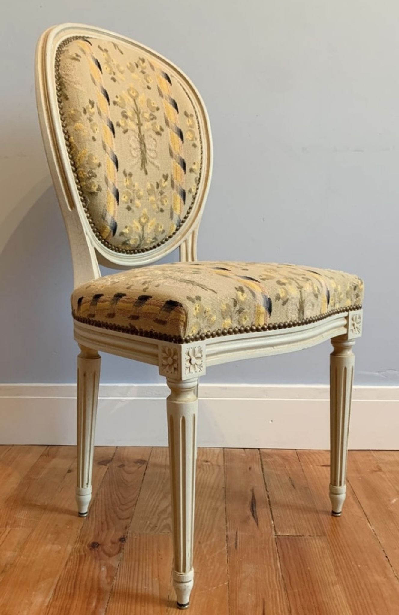 Chair and armchair medallion, Louis XVI style, circa 1950