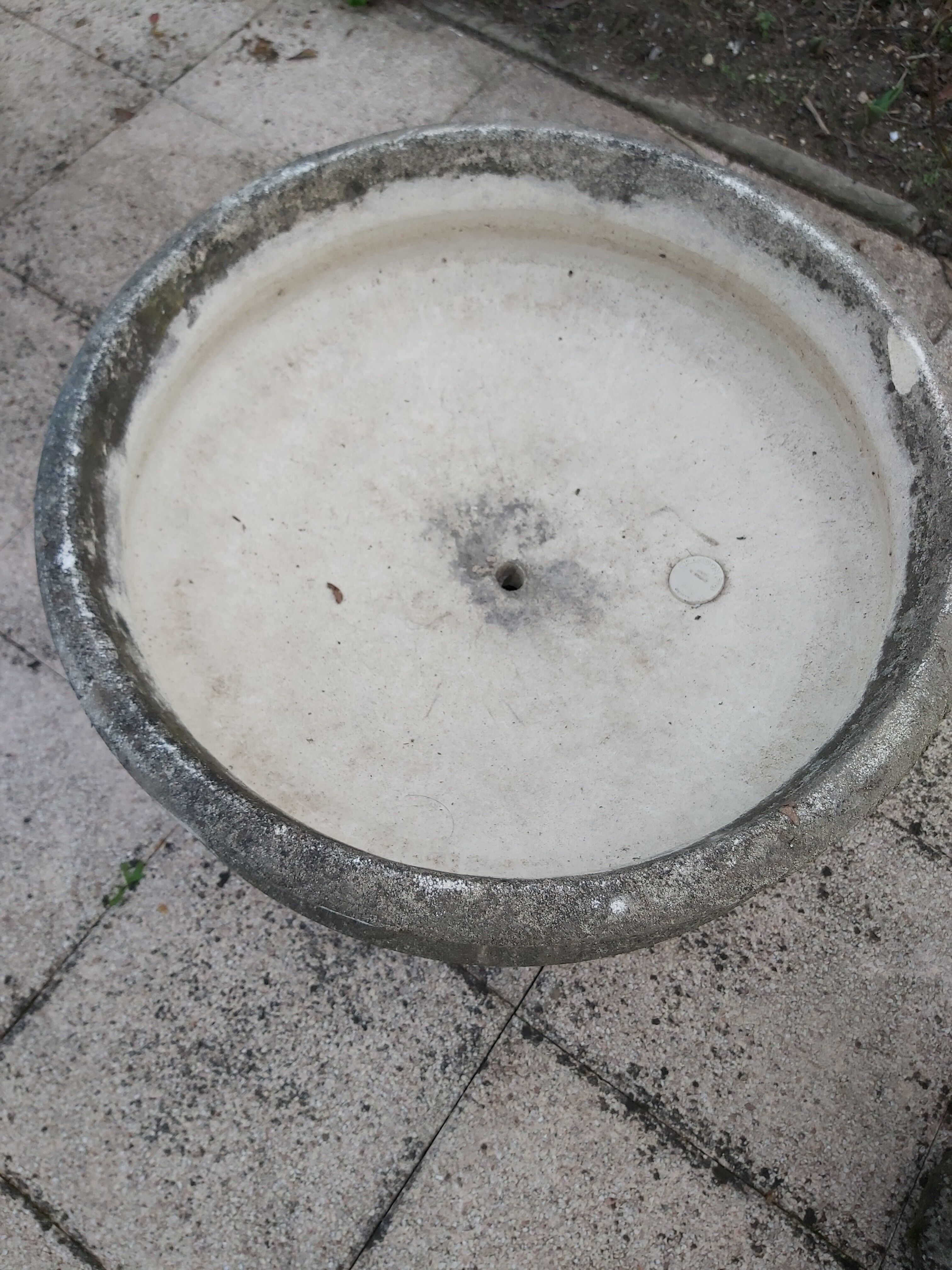 Vasque sur colonne en pierre reconstituée