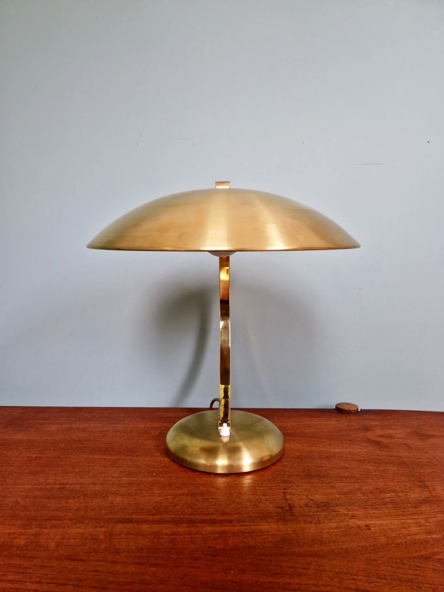 Bauhaus desk lamp in brass, Egon Hillebrand, 1930