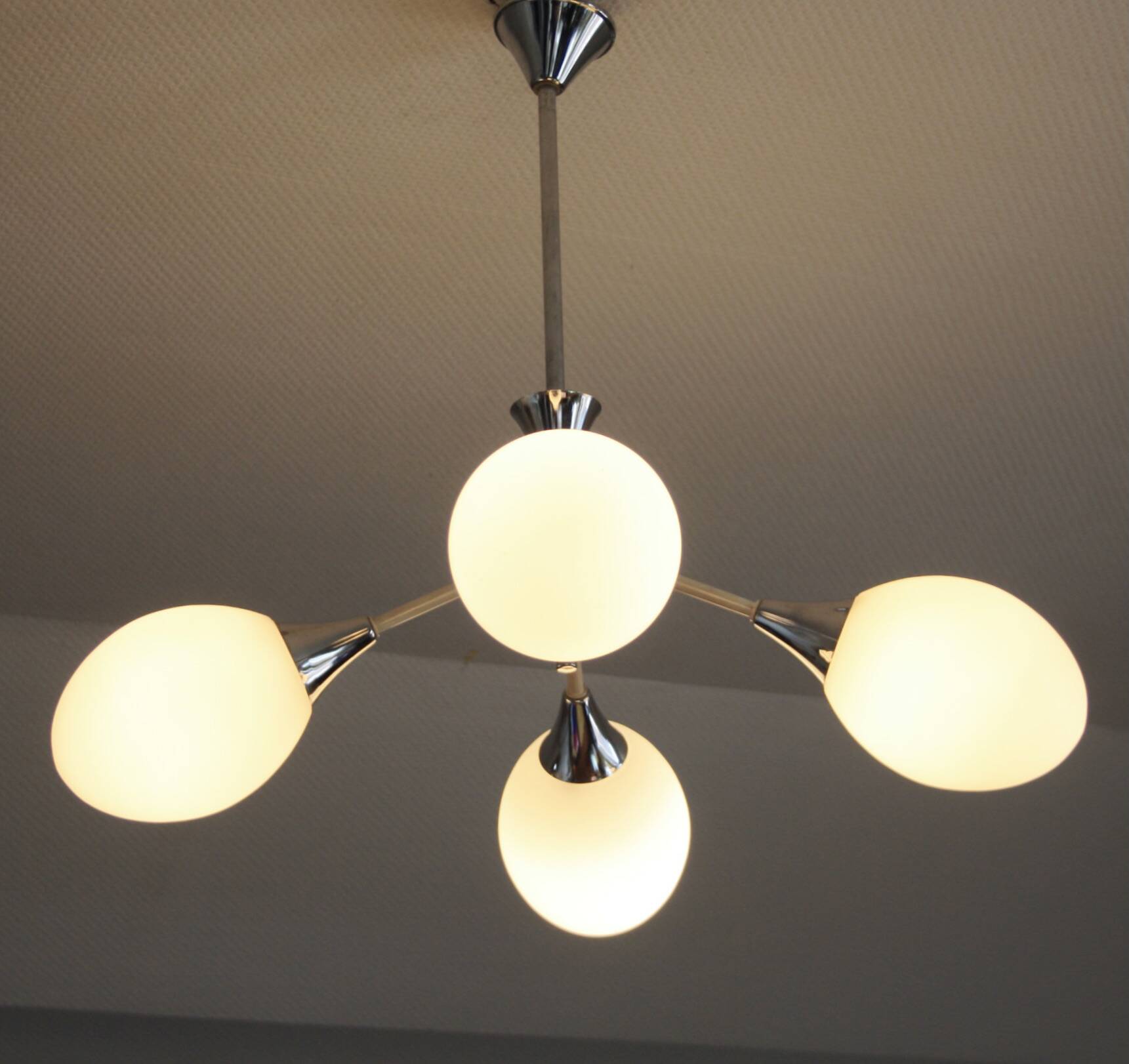 Sputnik metal & opaline chandelier
