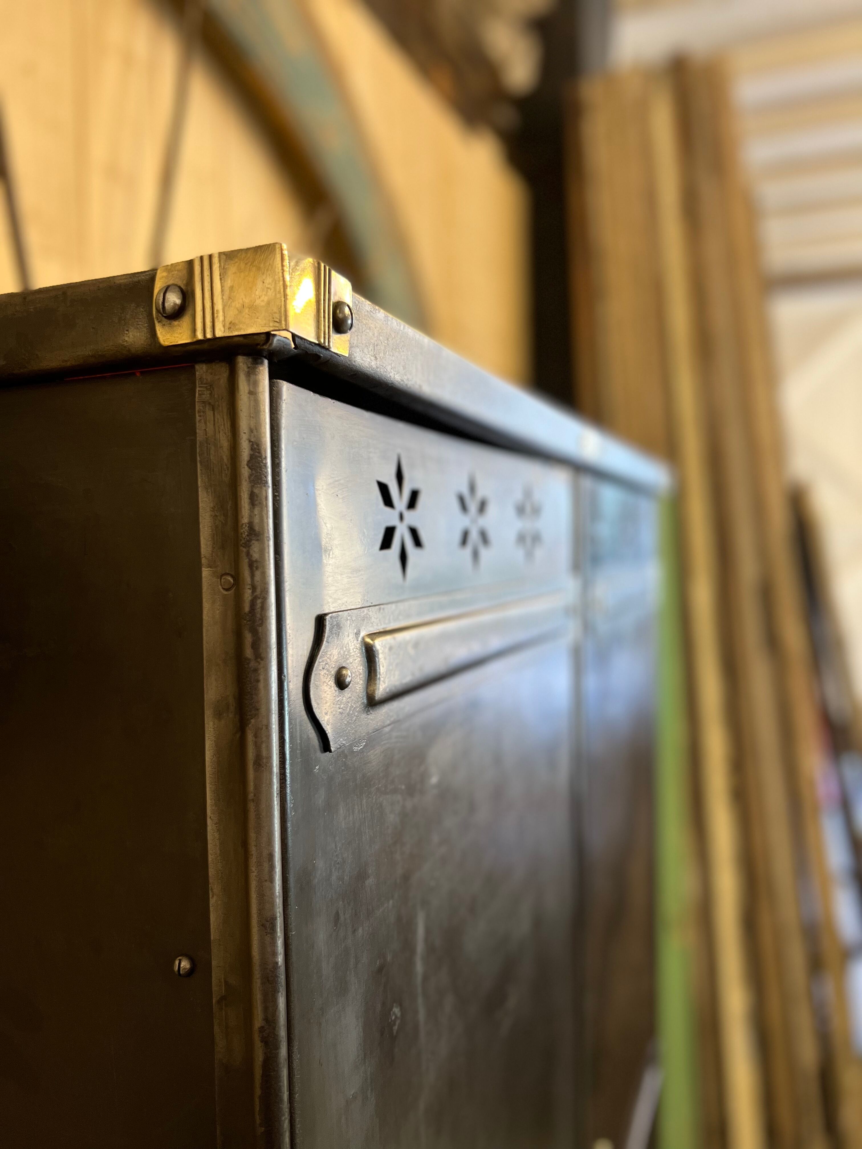 Wardrobe Strafor 1930