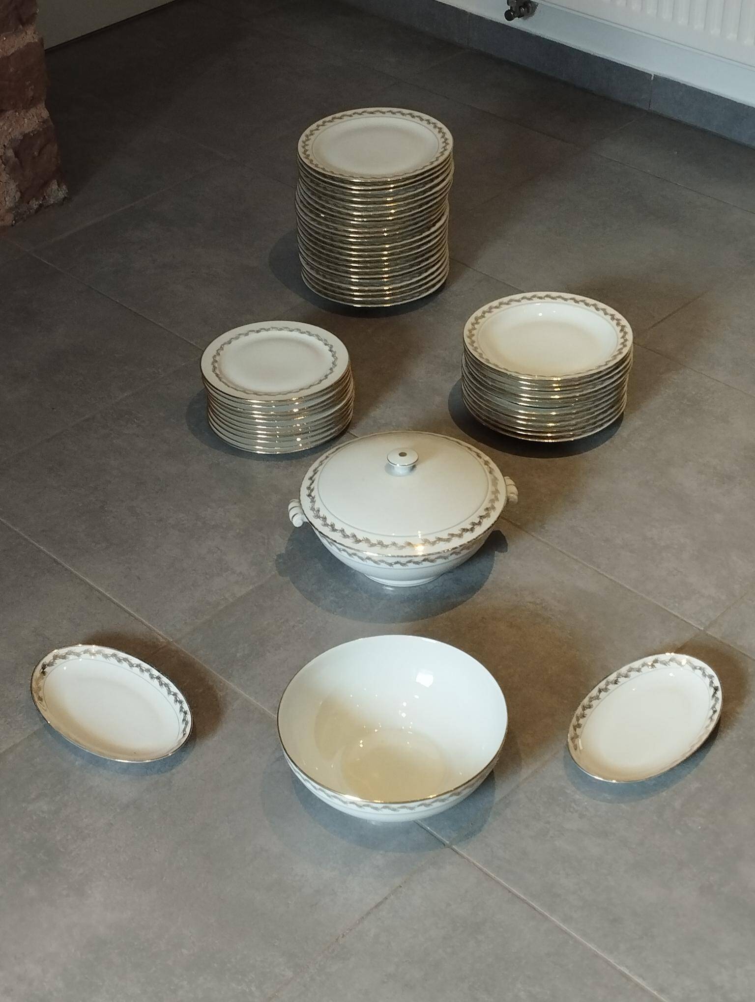 C. Grégoire porcelain dinner service, Art Deco period