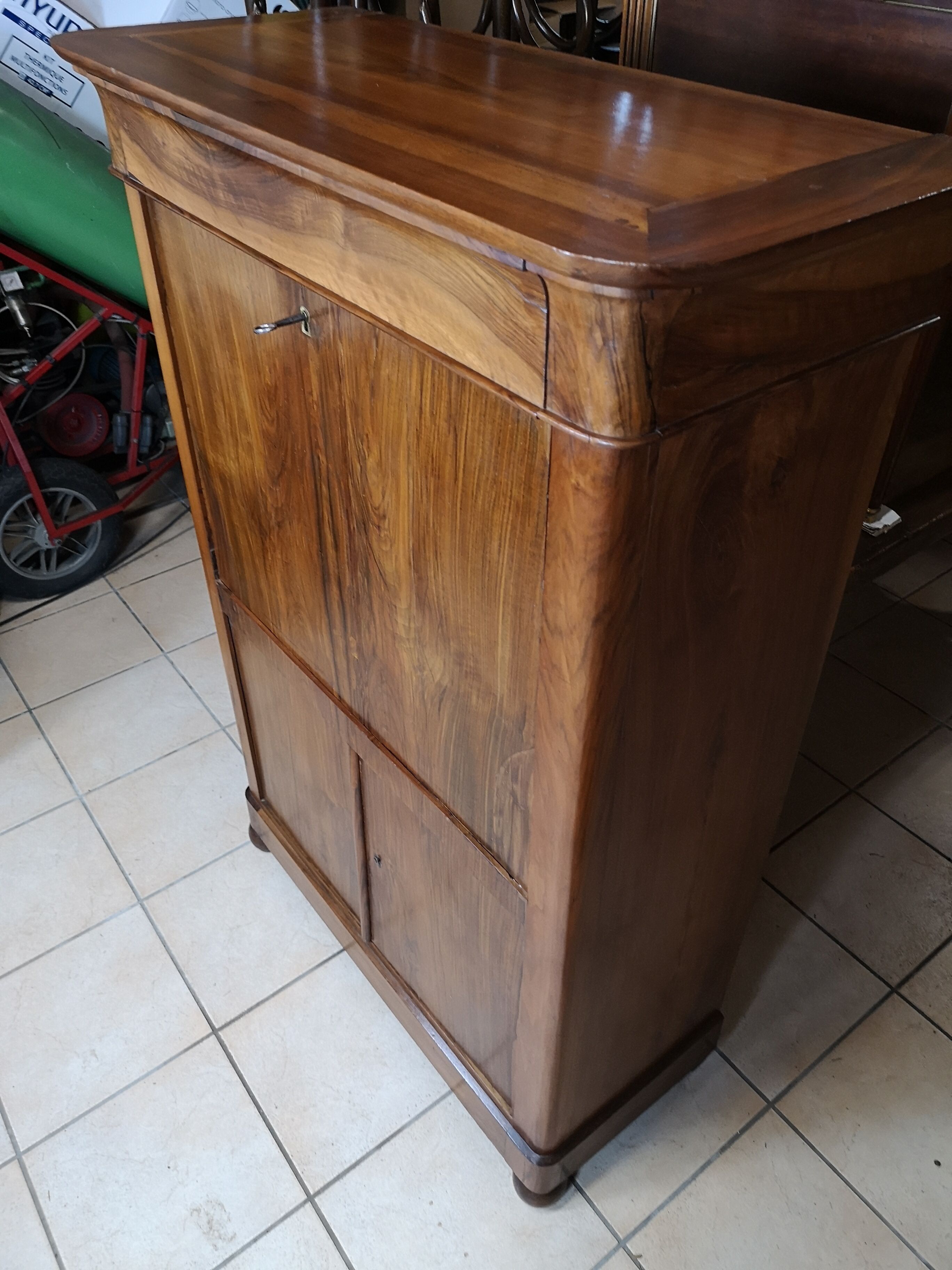 Secretary Louis Philippe