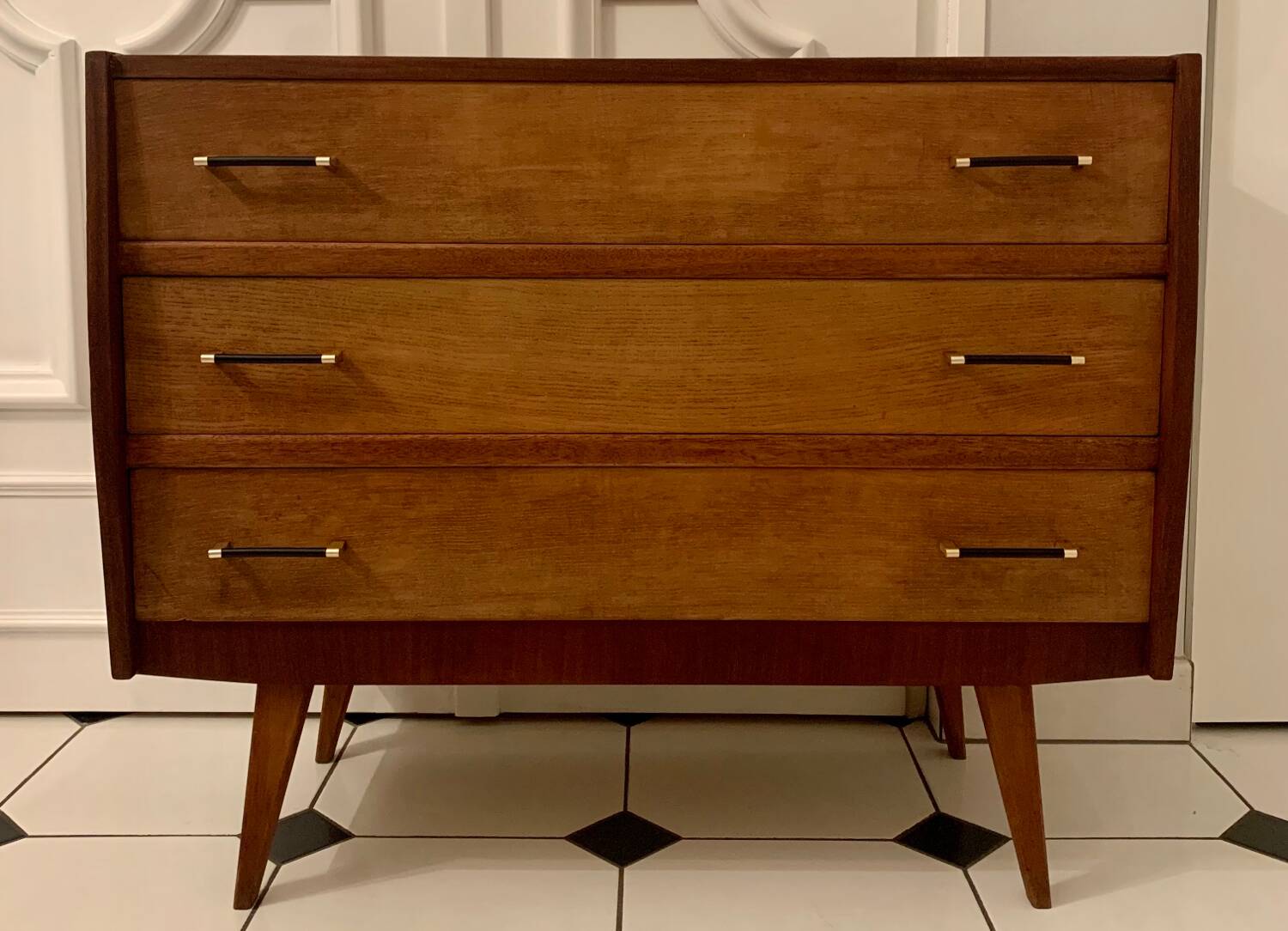 Commode vintage pieds compas