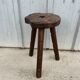 Tabouret tripode ancien