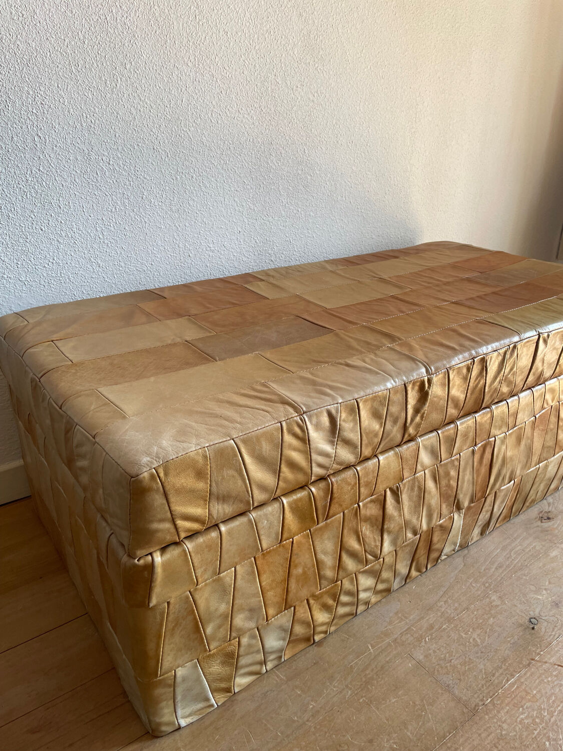 Banc pouf coffre en cuir patchwork  De Sède
