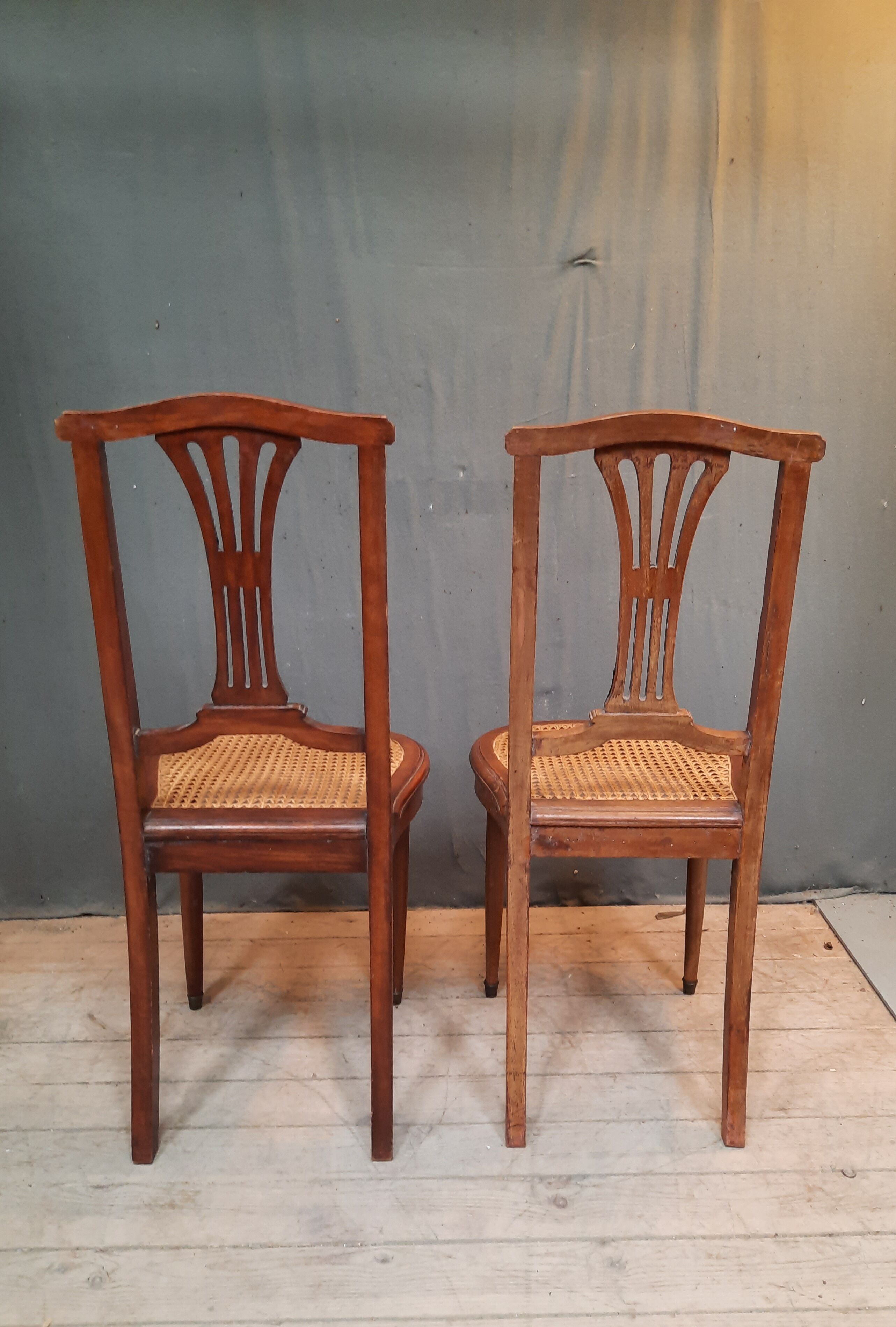 Pair ef chair canées 1930