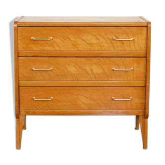 Dresser 60