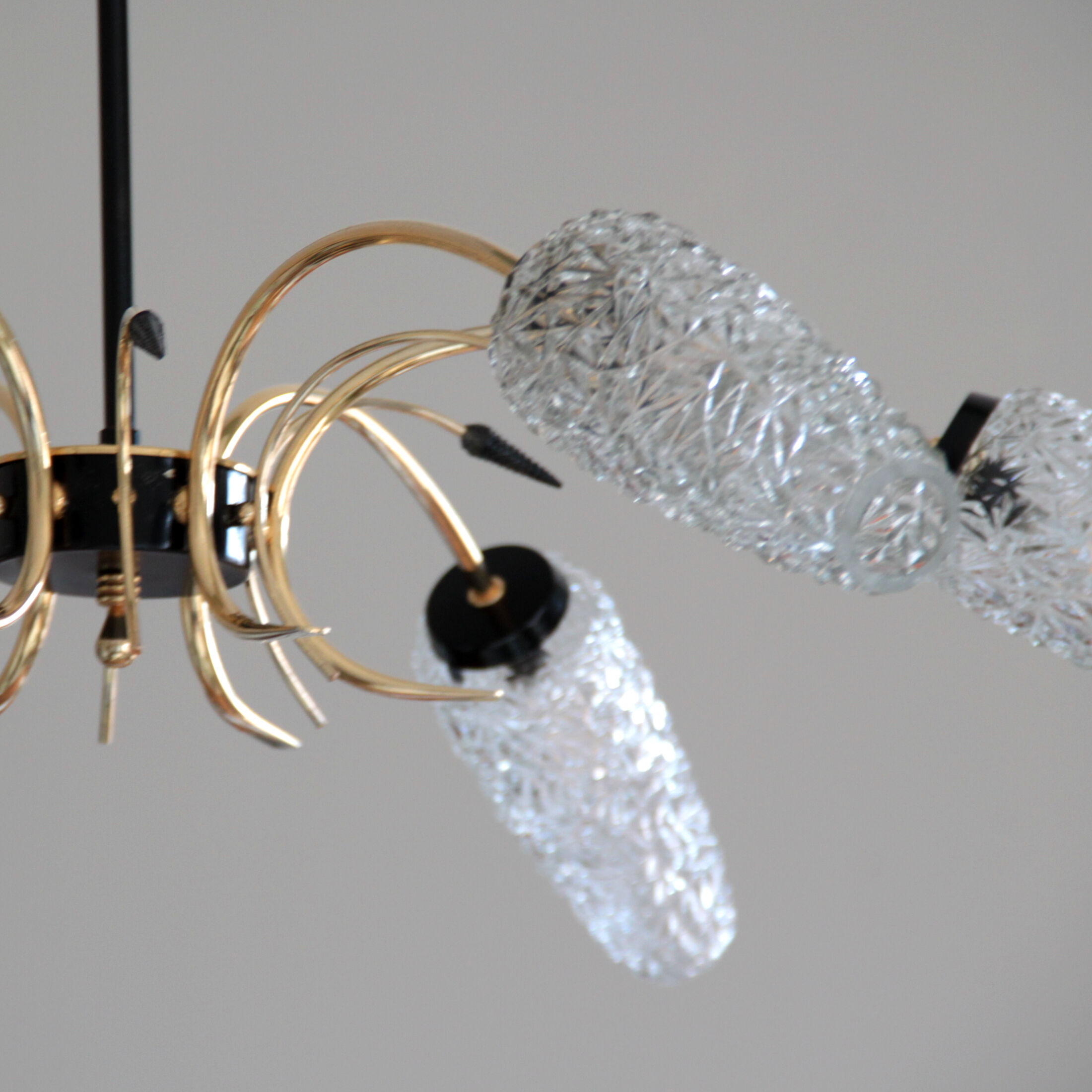 Chandelier brass and tulip glass