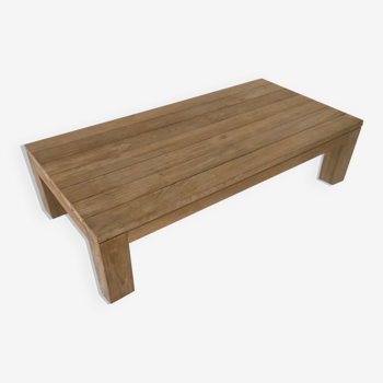 Outdoor coffee table