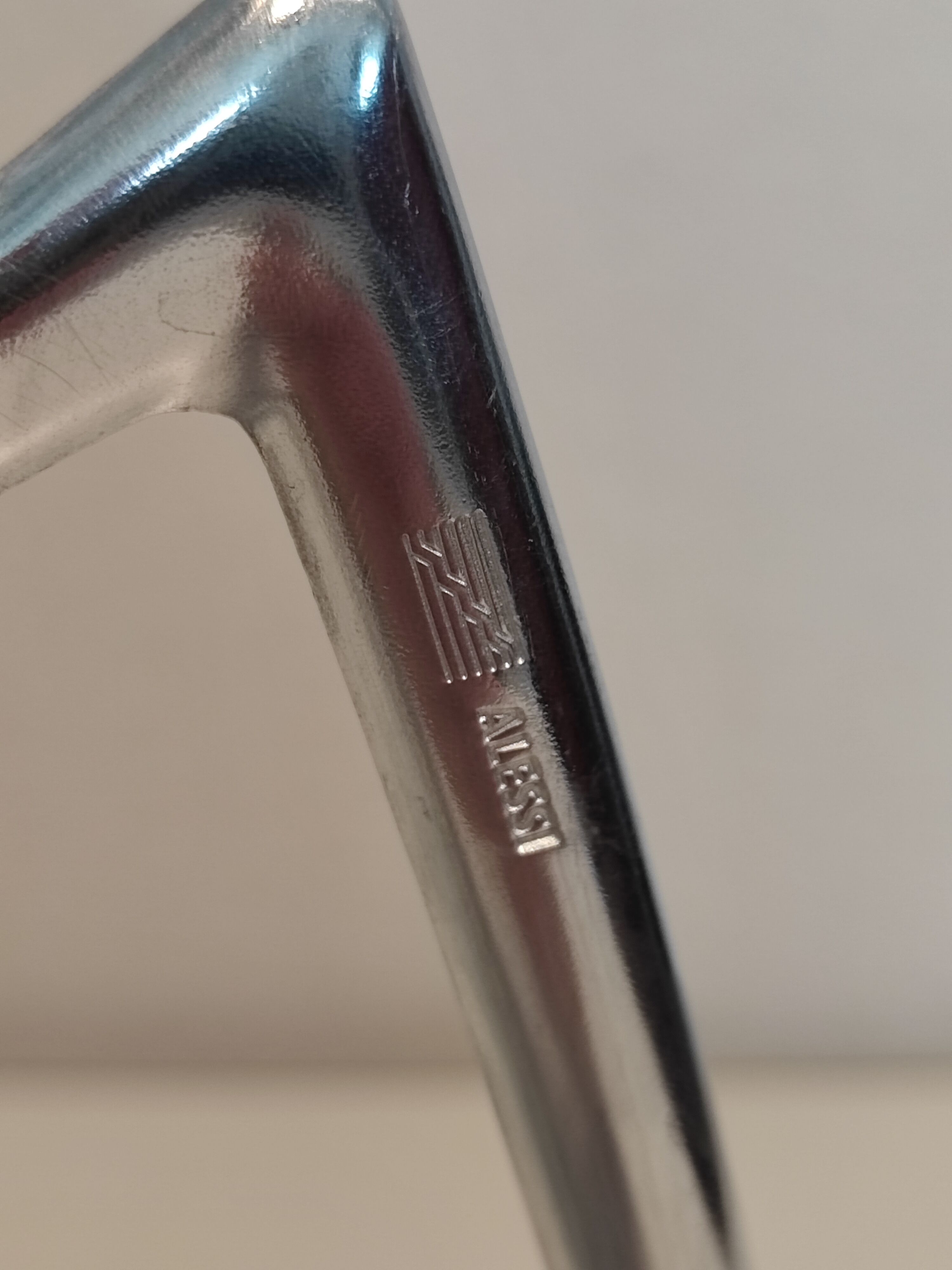Citrus press " juicy Salif " by Philippe Starck.