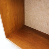 Shelf 60