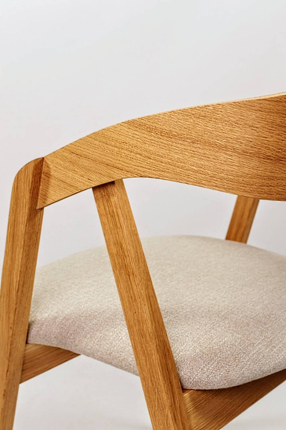 Vintage chairs light oak and beige natural linen