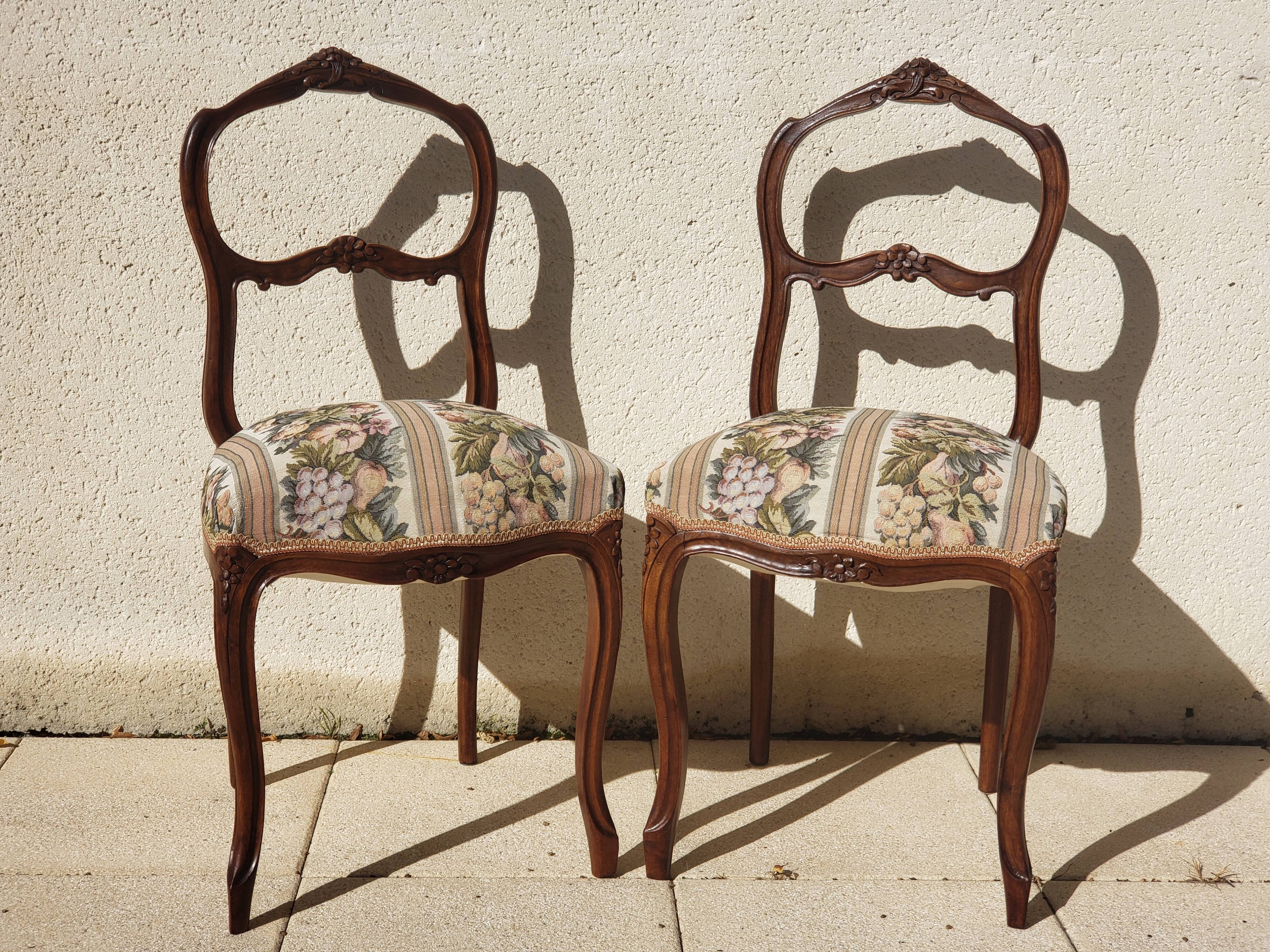 2 antique Louis XV style walnut chairs