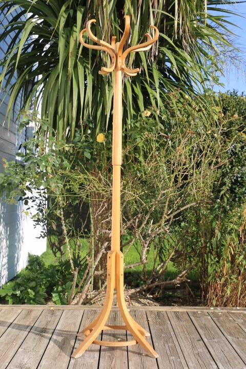 Baumann parrot coat rack simple clear