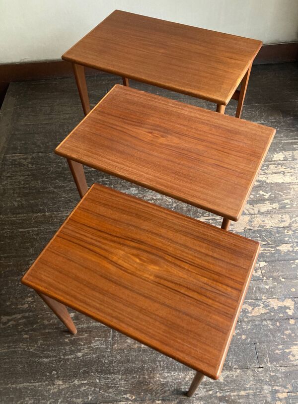 Tables gigogne de Kai Kristiansen édité par VM Denmark 1950