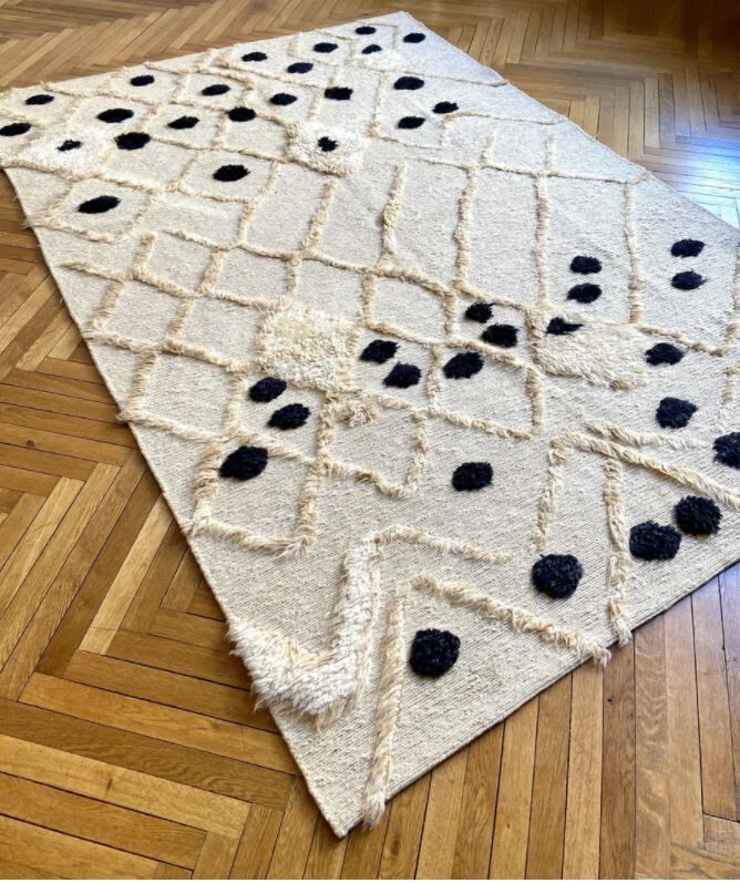 Berber carpet Luna 242 x 167 cm