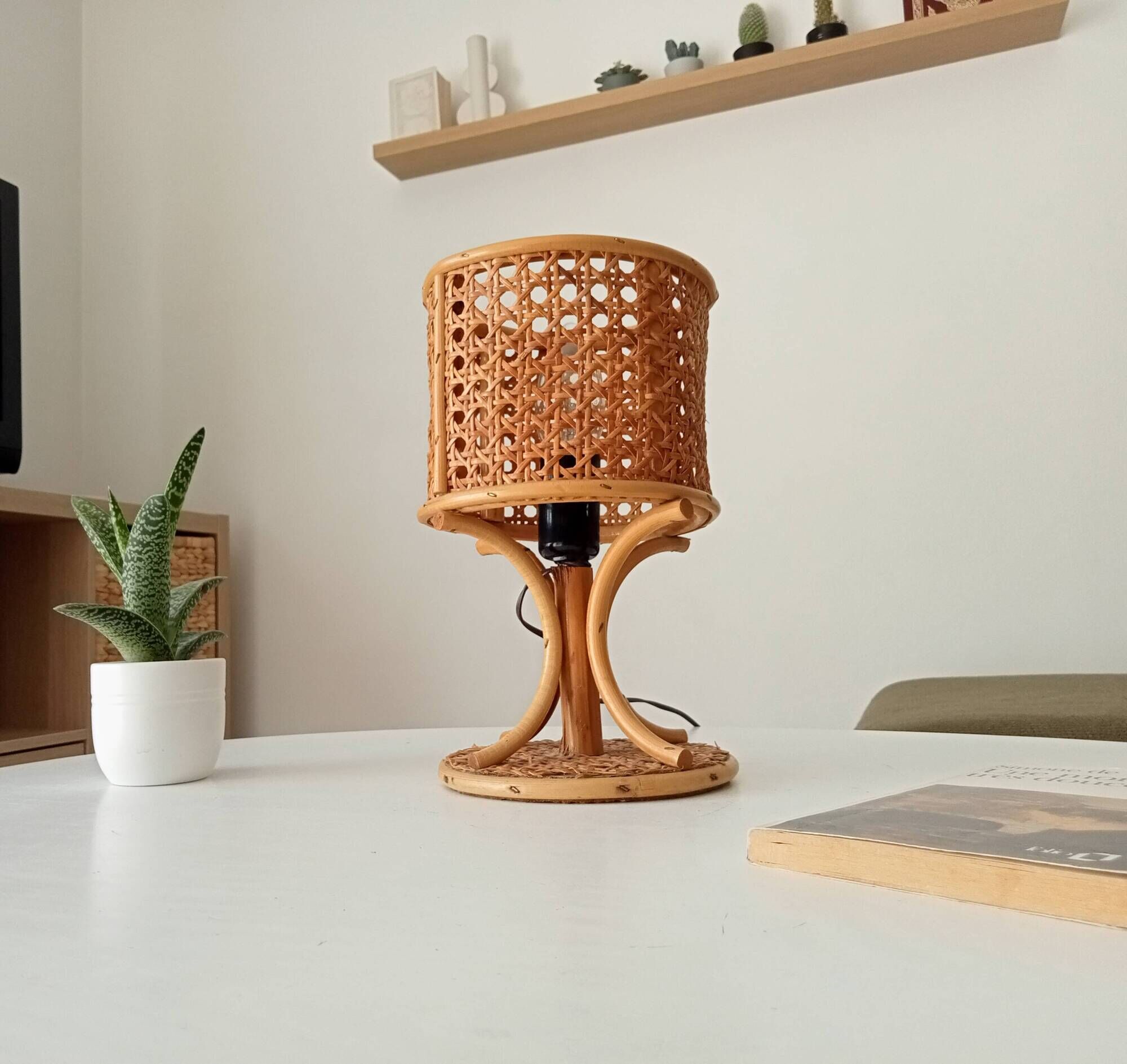 Vintage table lamp in organic style, French Riviera, rattan and caning.
