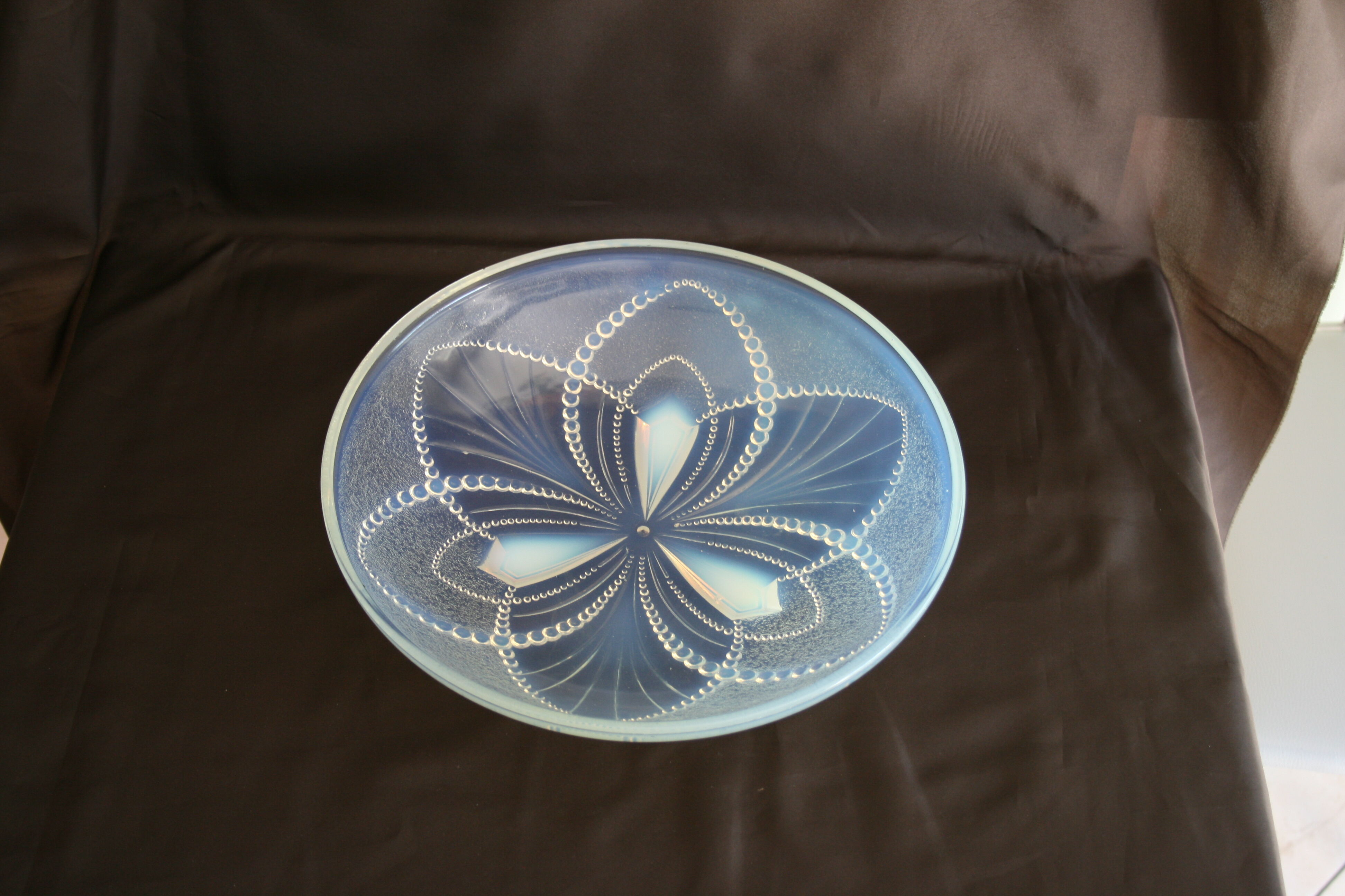 Opalescent Art deco cup