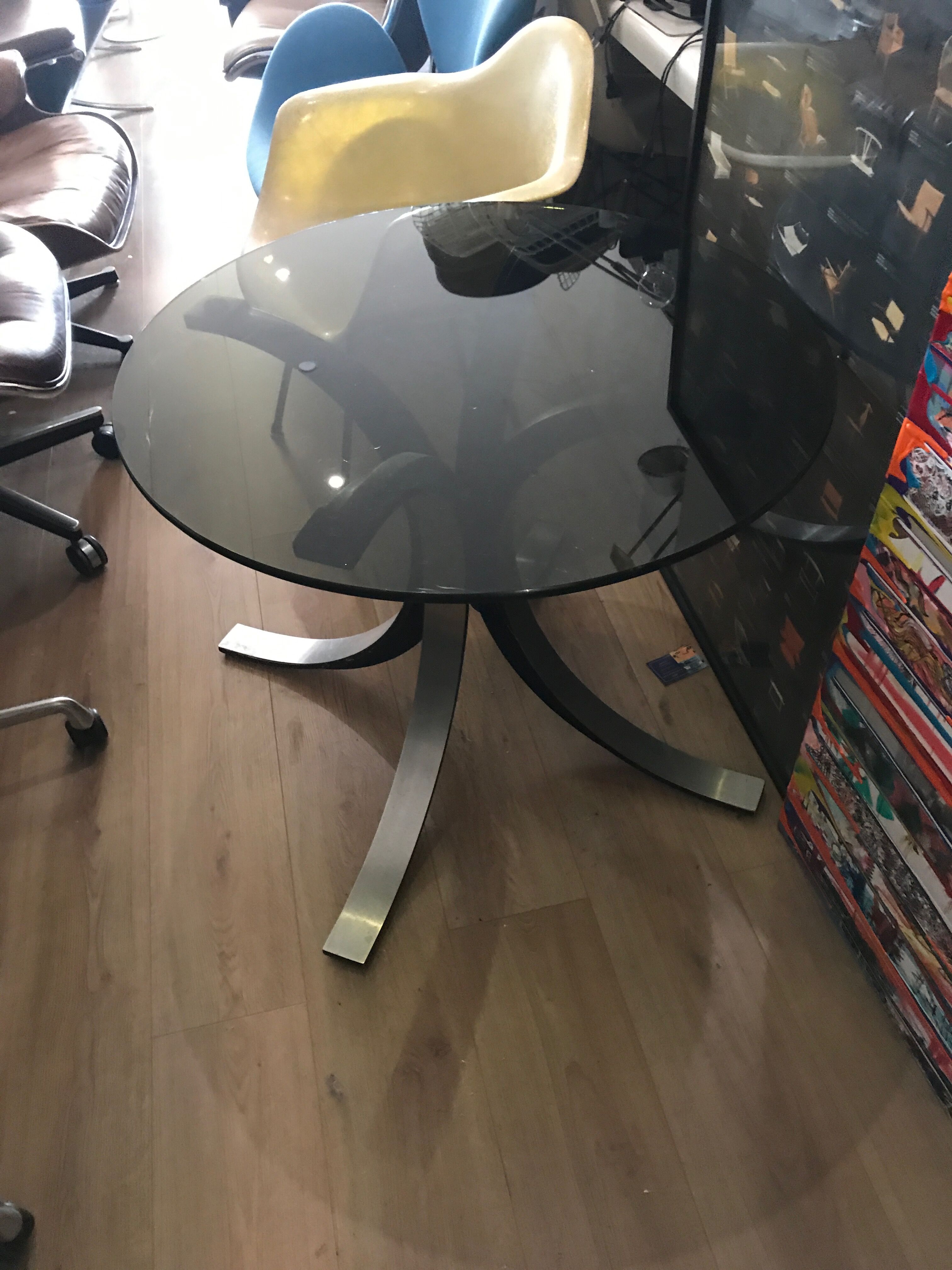 Side glass table Osvaldo Borsani for Tecno edition