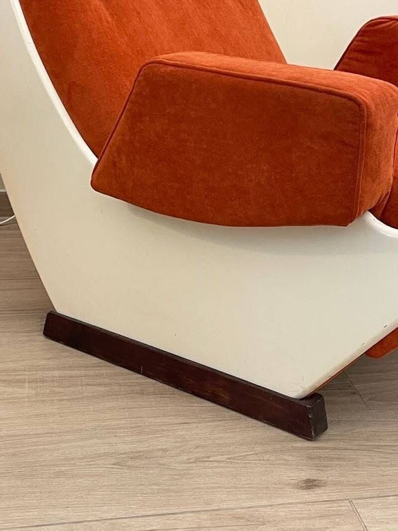 Italian lounge chair from the 1960s - 1970s.
