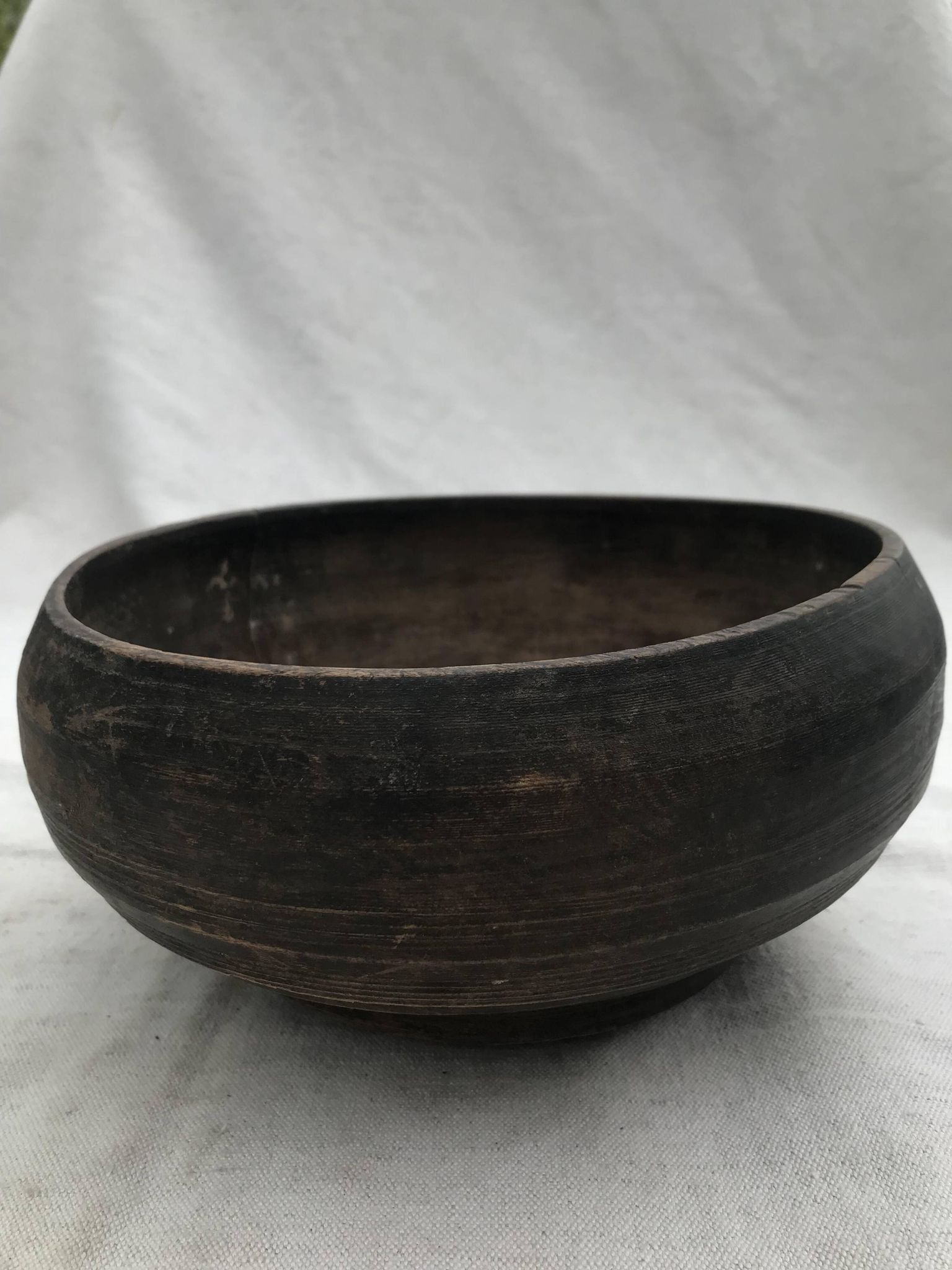 Antique bol en bois