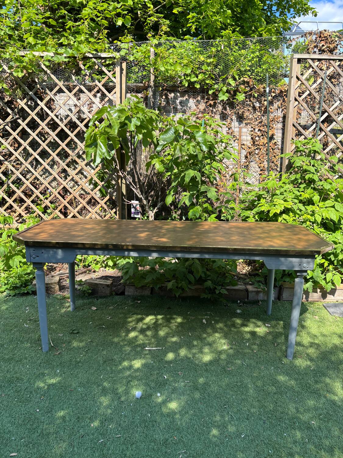 Large table for work, meeting or office