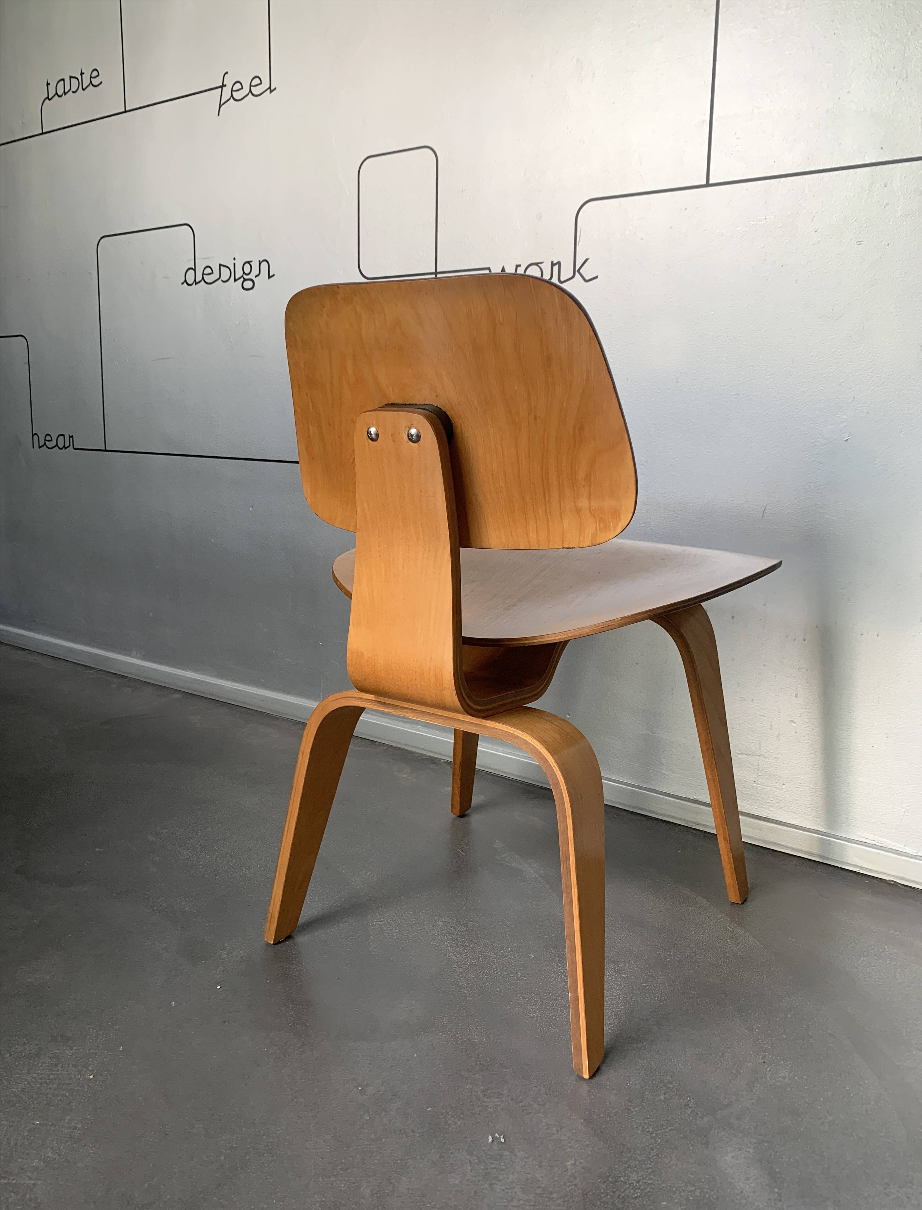 DCW Maple Chair, Charles & Ray Eames for Herman Miller, 1950s