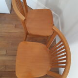 Lot of 2 vintage wooden chairs