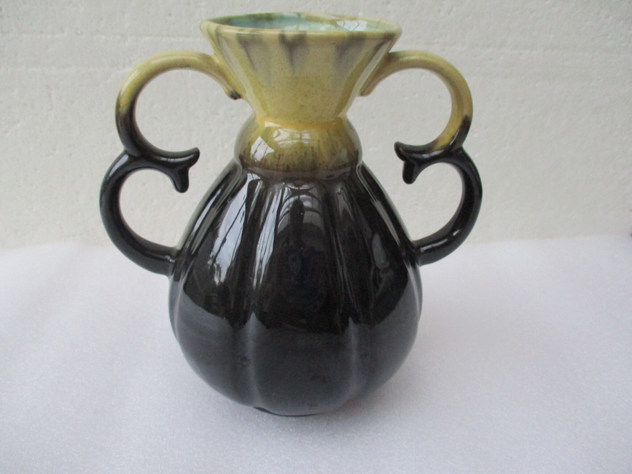 Vase alpho anses doubles grès art déco