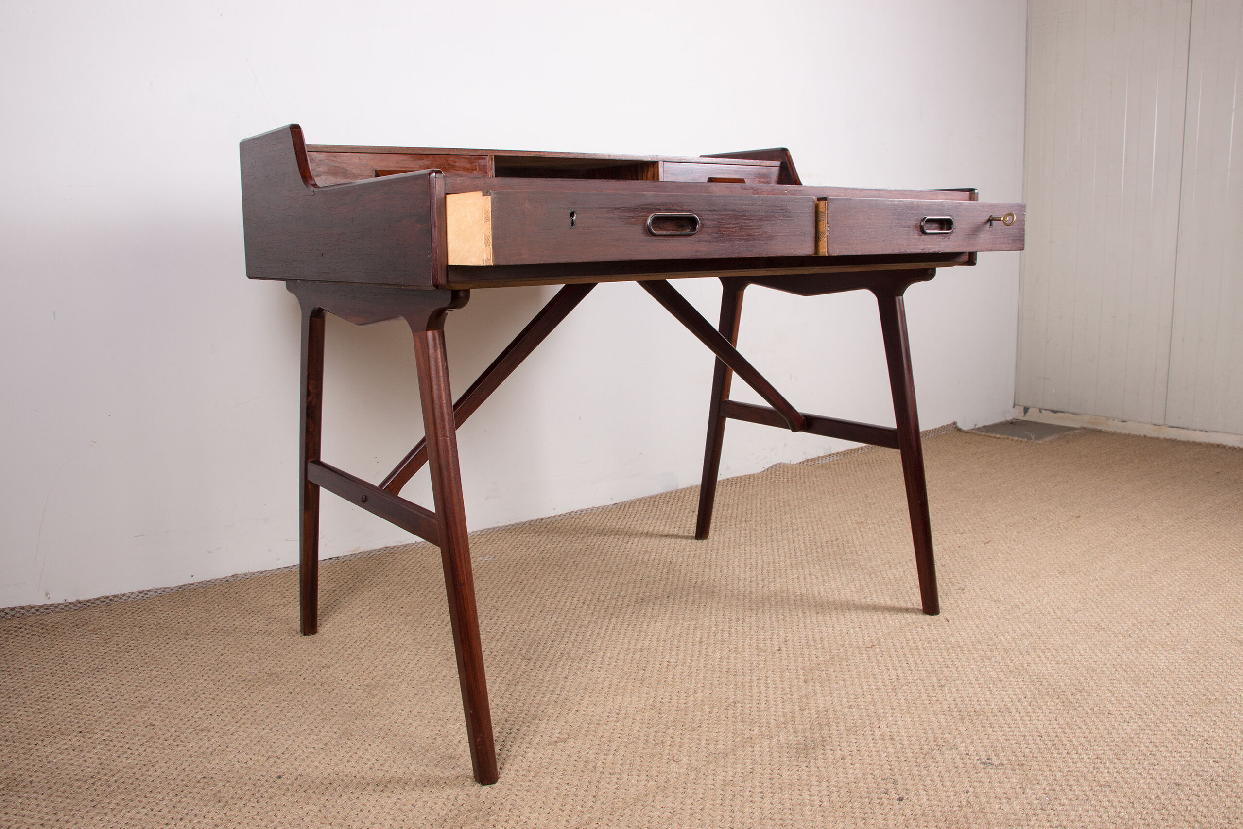 Danish rosewood desk, model 56 by Arne Wahl Iversen for Vinde Mobelfabrik 1960.