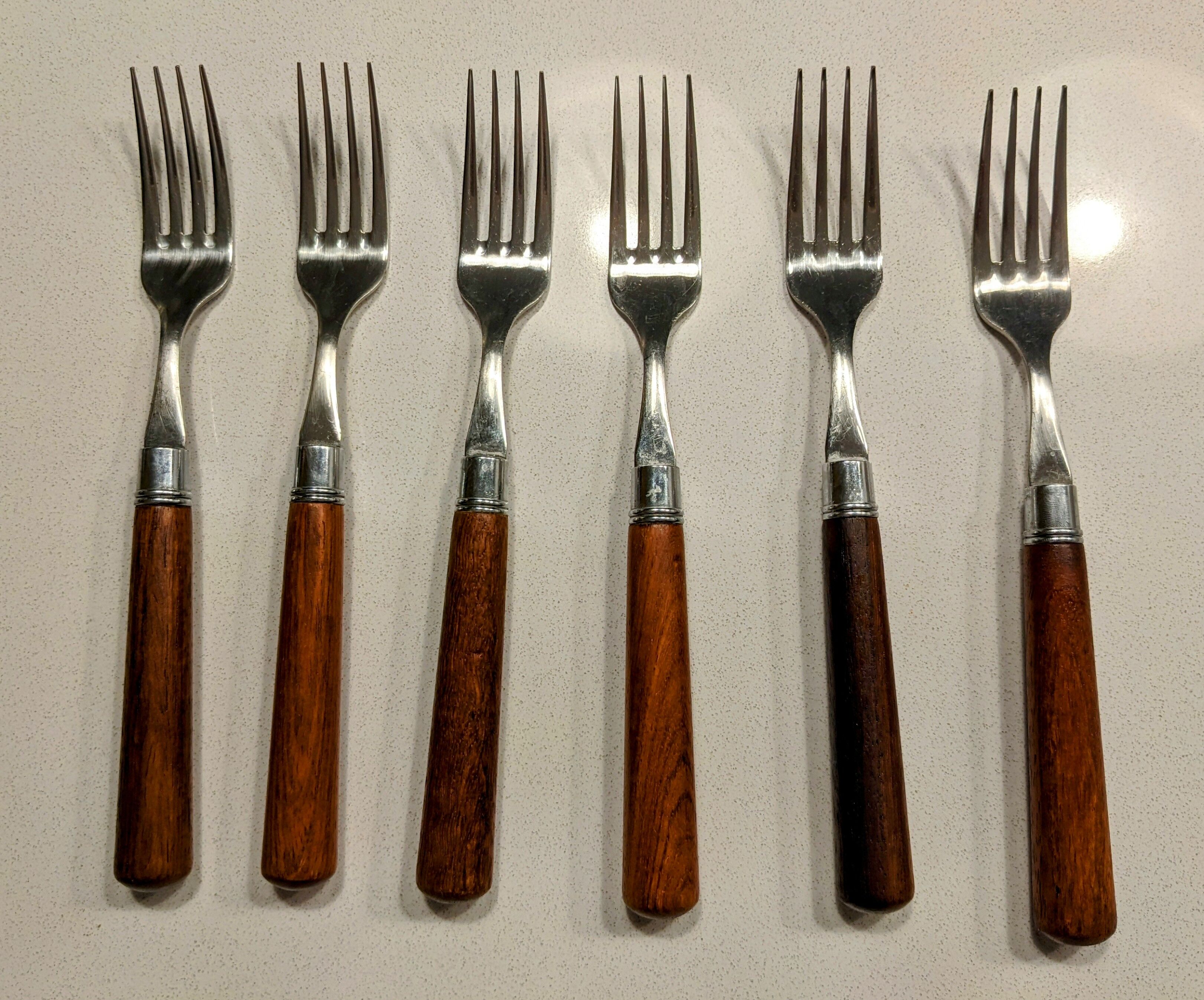 Housewife 24 cutlery stainless steel wooden sleeves Guy Degrenne
